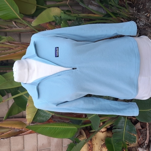 Patagonia light blue extra small lightweight fleece quarter zip pullover - Picture 2 of 10